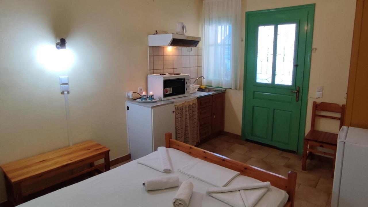 Villa Spiros Áyios Nikítas 外观 照片