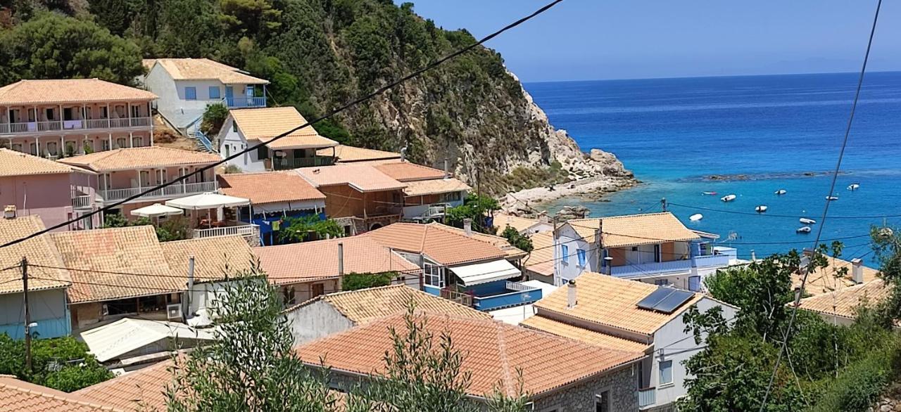 Villa Spiros Áyios Nikítas 外观 照片